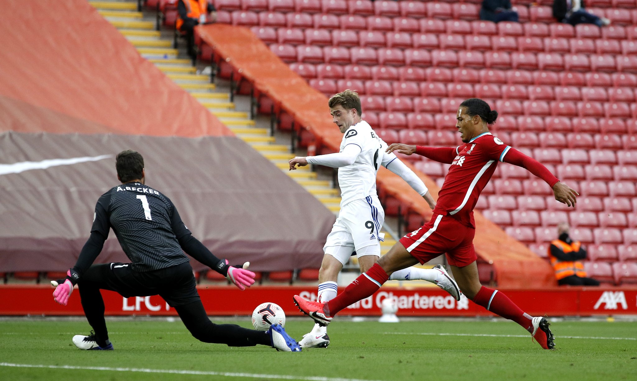 歐聯杯小組賽第2輪羅馬3-0赫爾辛基 貝洛蒂首球迪巴拉佩萊格裏尼建功.